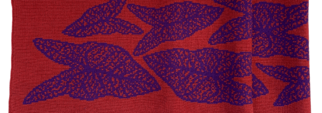 Hortus – decoração em tricô; caminhos/trilhos de mesa e têxteis de&nbsp;mesa